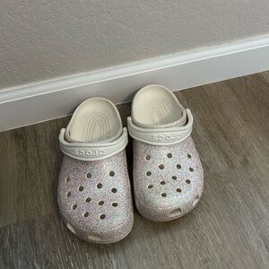 CROCS Kids Sparkle Slippers - Cream and Pink